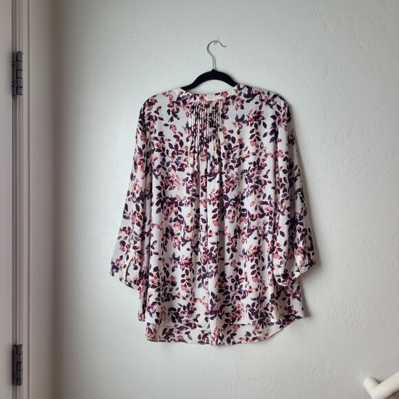 NYDJ 3/4 Sleeve Button Up Pleat Back Tunic - Picture 6 of 7